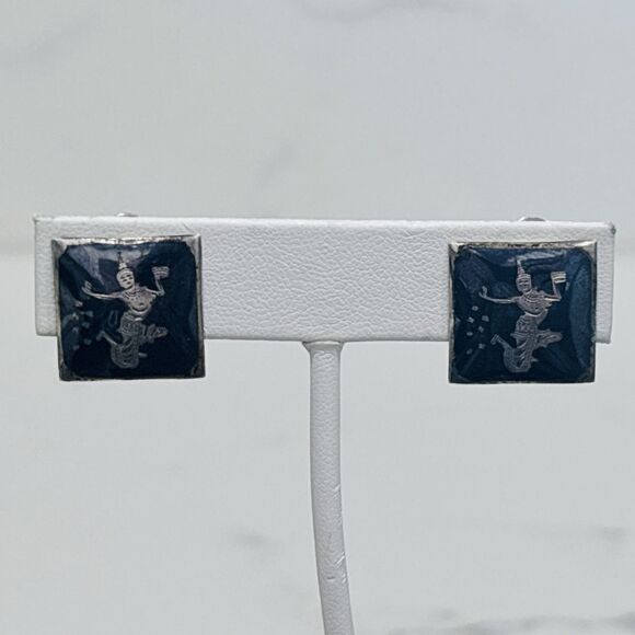 Vintage Siam Silver Earrings Black Enamel Clip On Square Dancer - Picture 1 of 12